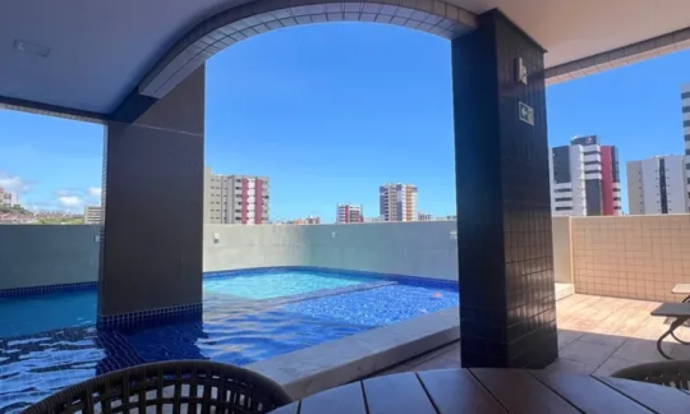 0005-353590481610652